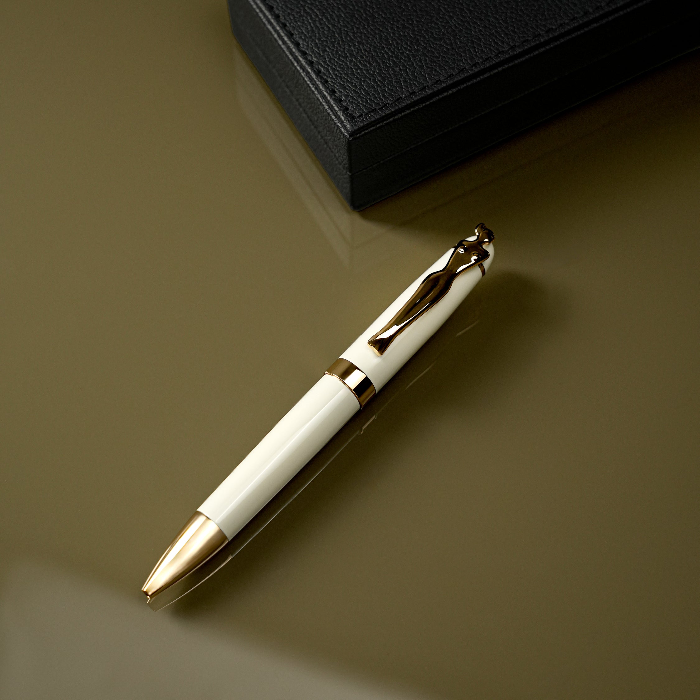 Ballpoint Pen - Woman - Gold - Cream
