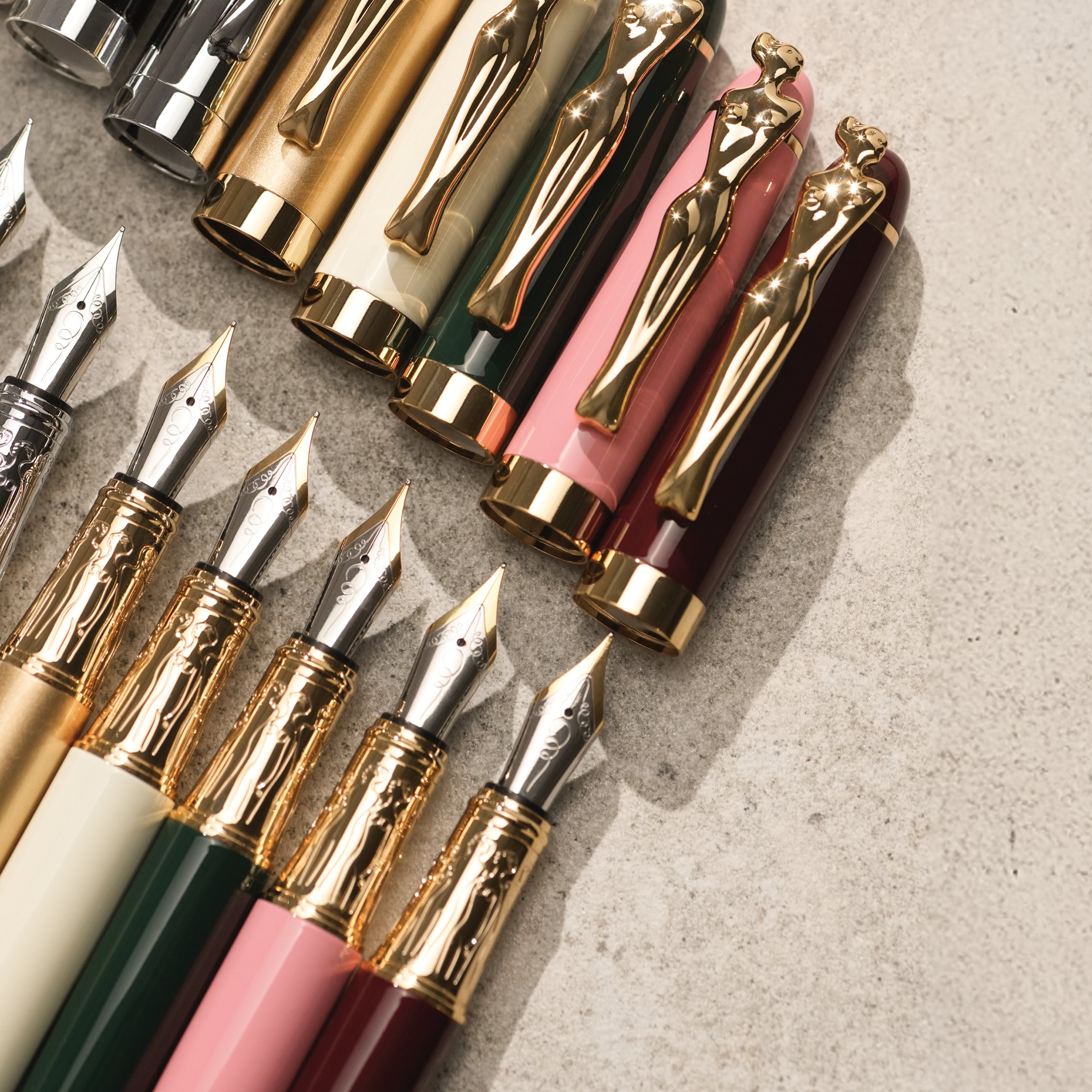 Fountain Pen - Woman - Gold - Burgundy
