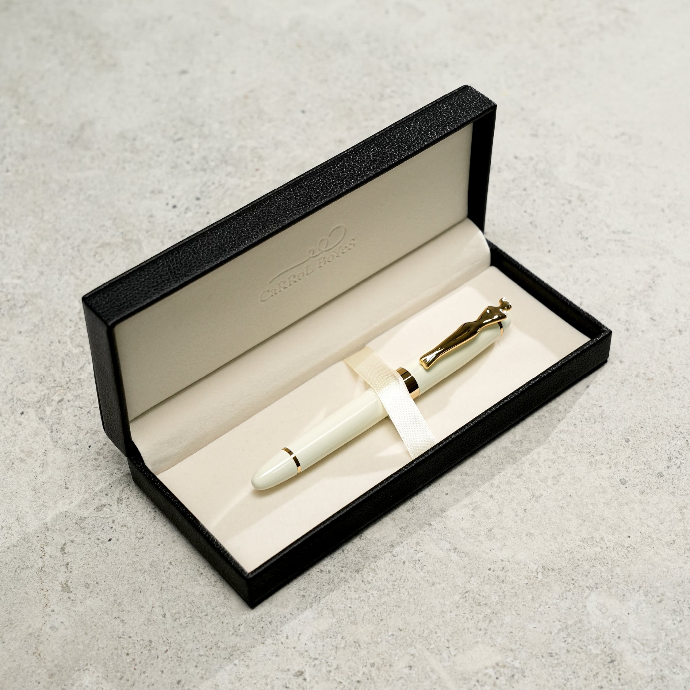 Fountain Pen - Woman - Gold - Cream