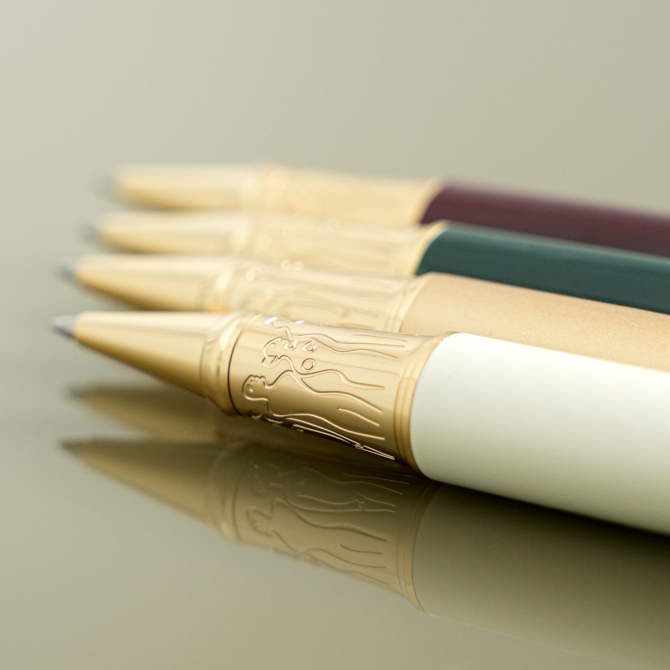 Rollerball Pen - Woman - Gold - Cream