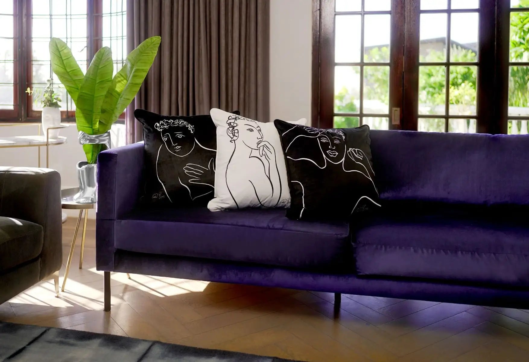 Full Cushion - Awaken / Reminisce - Black