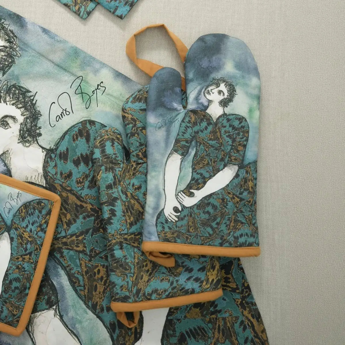 OVEN GLOVE SET OF 2 - flying high