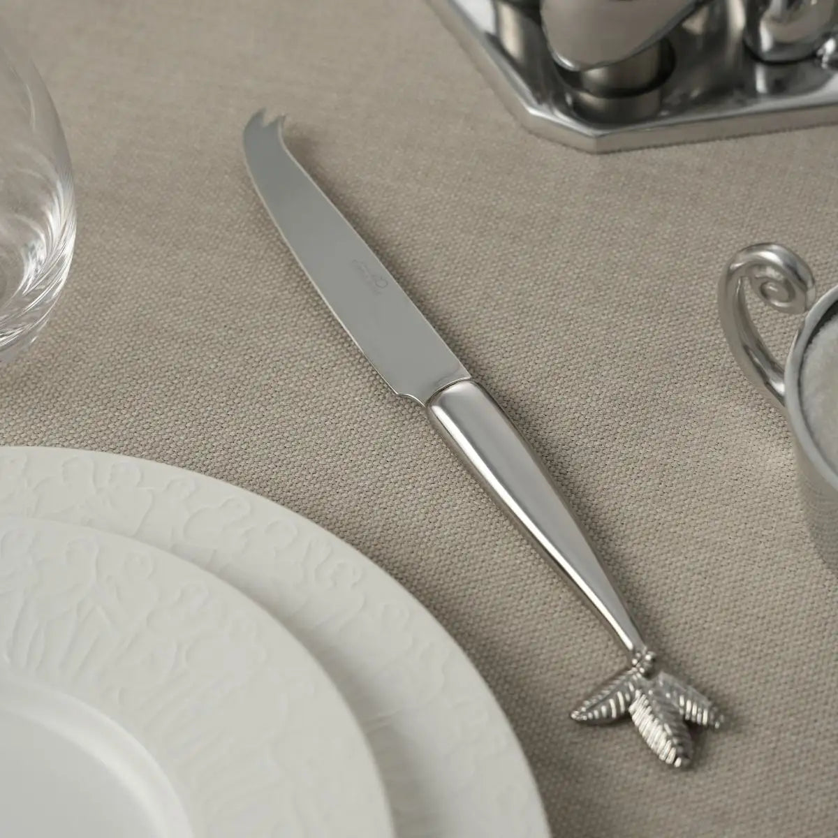 CHEESE KNIFE - palm