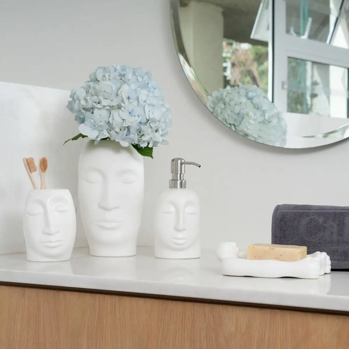 Bathroom 2Pc Set - Enigma - Holder & Dispenser
