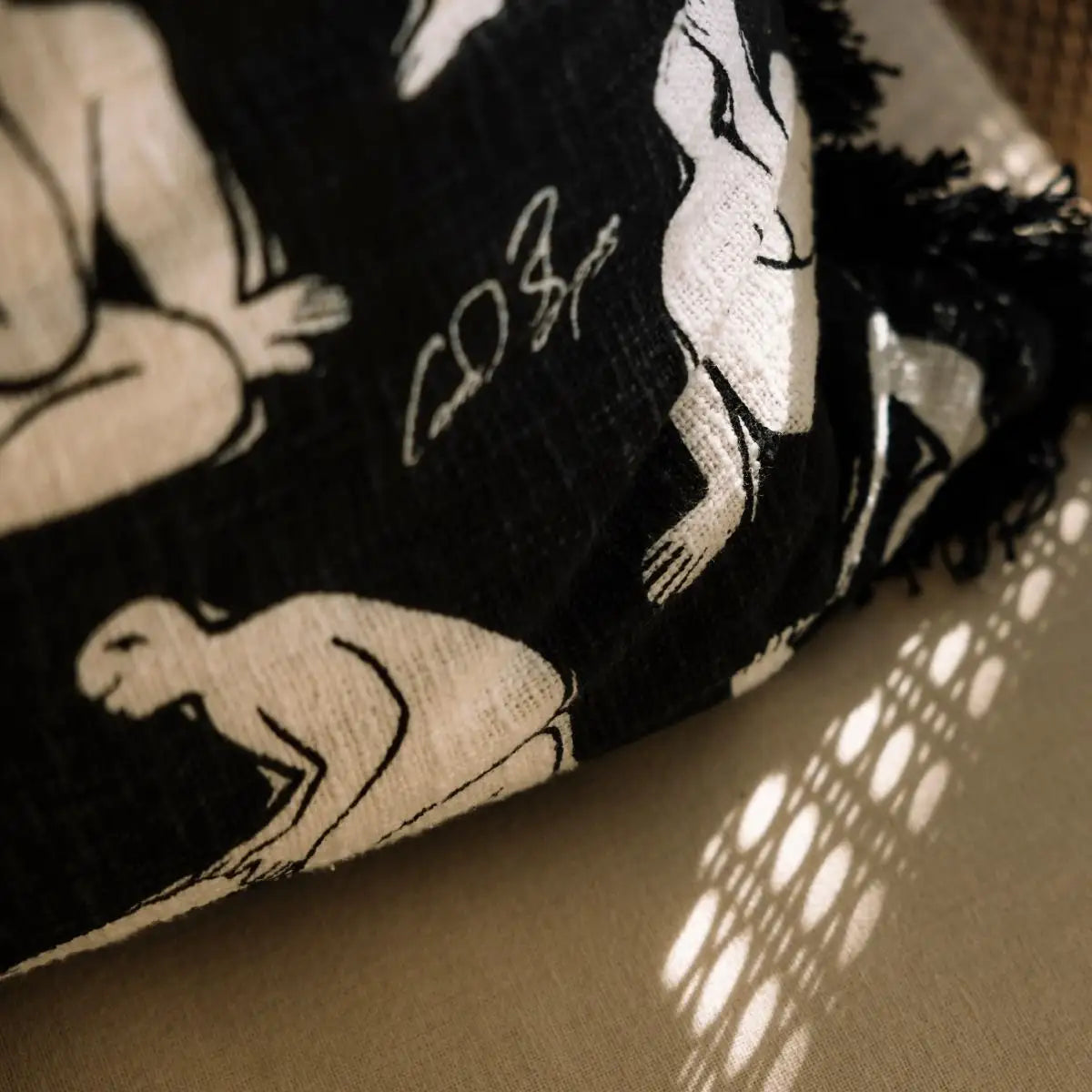 Cushion - Lazy Days Black